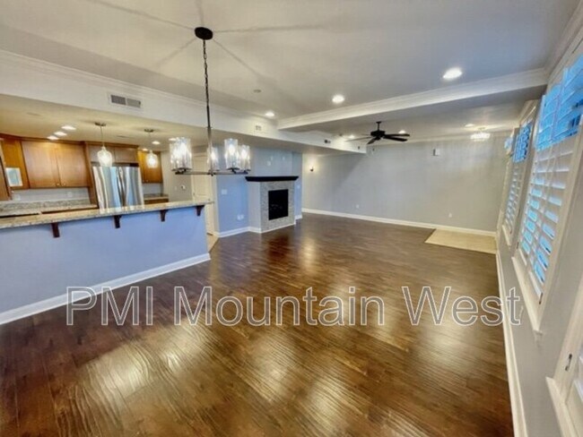 Building Photo - 88 S 900 E
