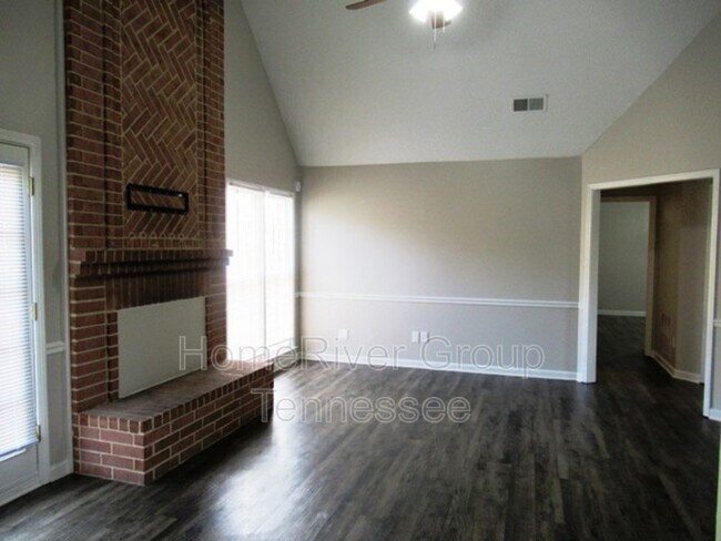 Building Photo - 6836 Spring River Rd