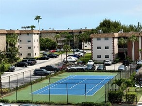 Building Photo - 8101 SW 24th Ct