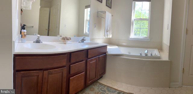Building Photo - 3336 Woodland Cir
