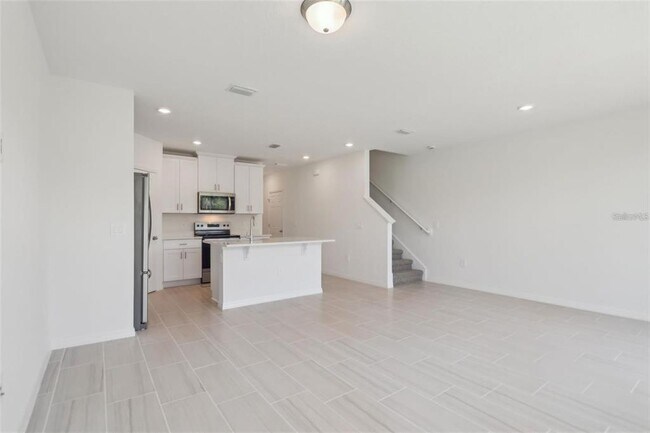 Building Photo - 16403 Bird of Paradise Ave