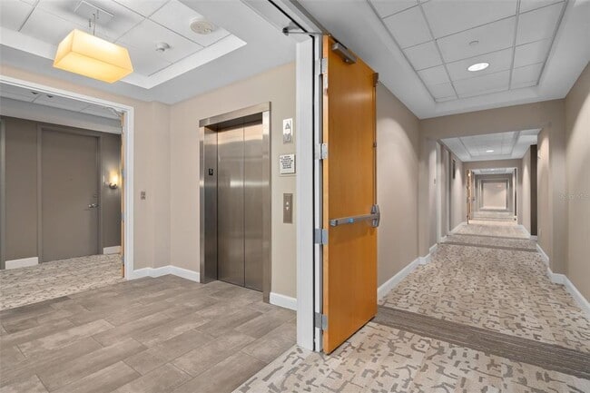 Building Photo - 101 S Eola Dr