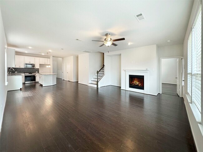 Building Photo - 23610 Carducci Dr