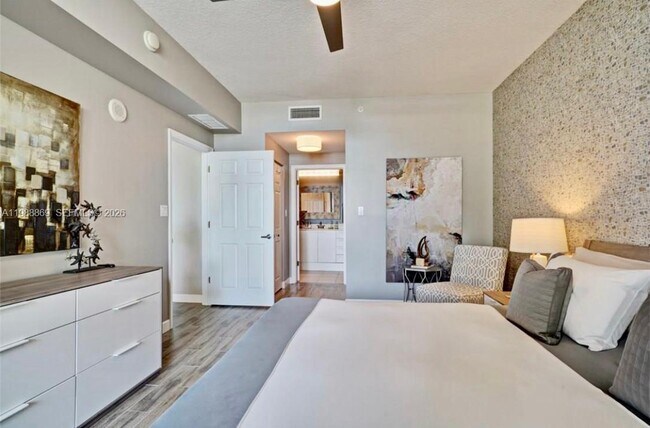 Building Photo - 140 S Dixie Hwy