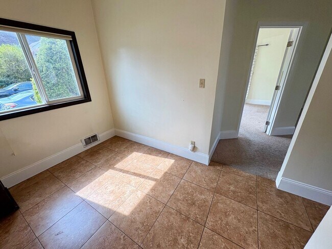 Building Photo - BURGAN DENSMORE