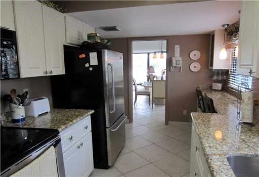 Building Photo - 3590 S Ocean Blvd