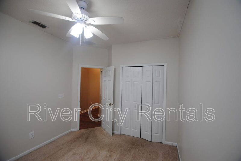 Building Photo - 3022 Piedmont Manor Dr