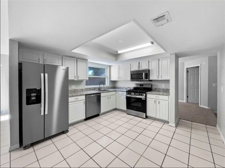 Building Photo - 831 Haulover Dr