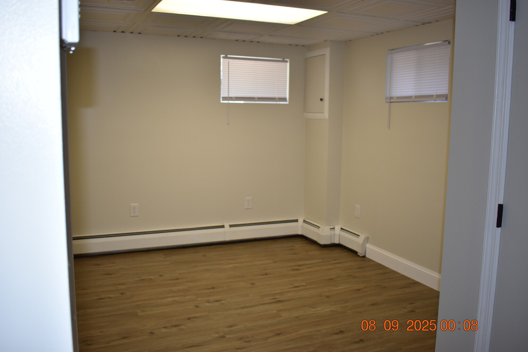 Building Photo - 13 Carman St