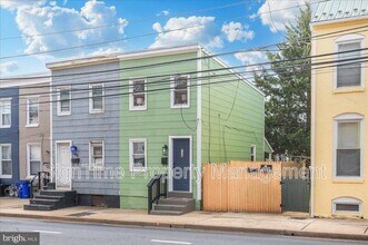 Building Photo - 138 E South St