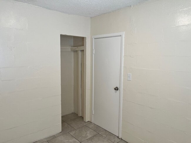 Building Photo - 1341 Winnifred St