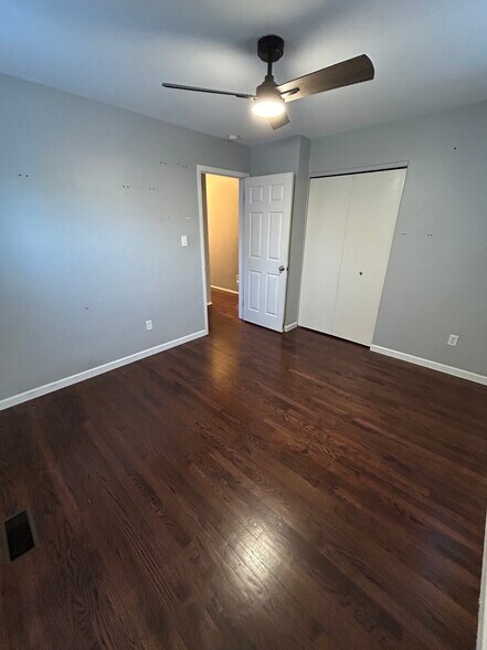 Building Photo - 6838 Moccasin St