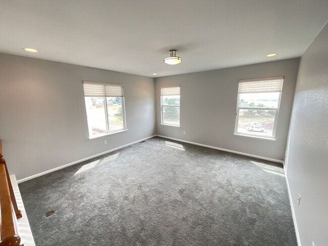 Building Photo - 3 Bedroom Home Available Near N Gate Blvd ...