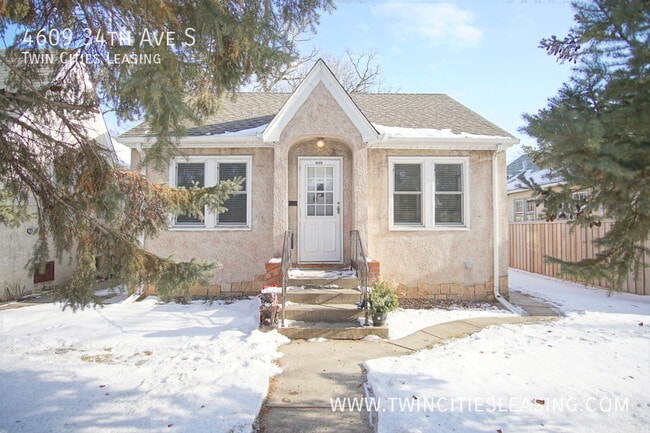 Building Photo - 4609 S 34th Ave