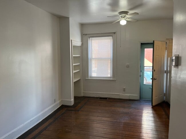 Building Photo - 2620 Poplar Street