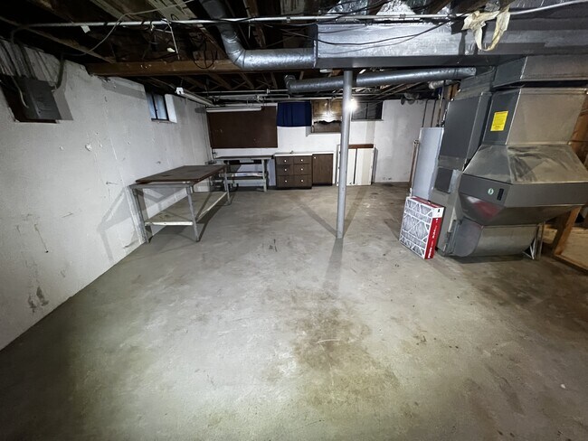 Building Photo - 3445 Allison Way