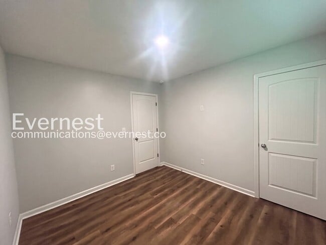 Building Photo - Modern 3-Bedroom Home in a Walkable, Bike-Friendly Community / Pet Friendly