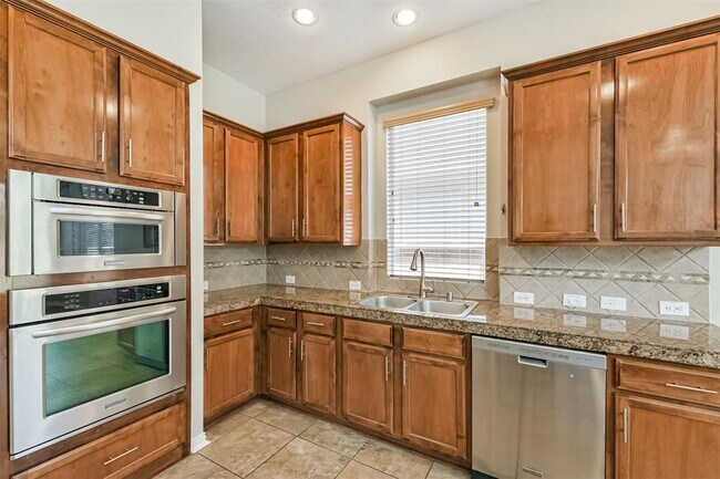 Building Photo - 10510 Barnstable Ct