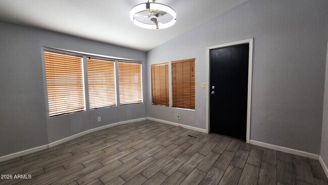 Building Photo - 9647 S 30th Dr