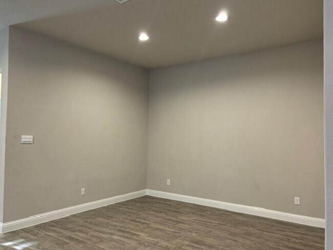 Building Photo - 1017 Greencove