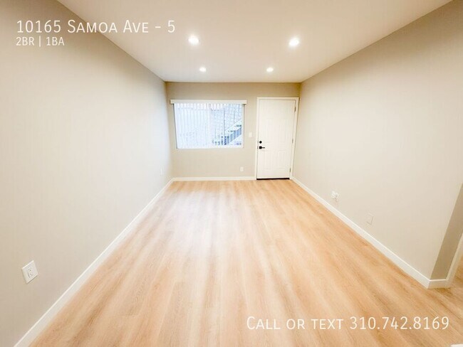 Building Photo - 10165 Samoa Ave