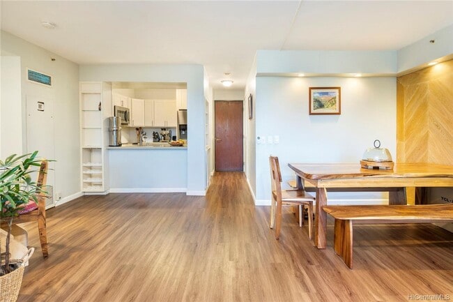 Building Photo - Kakaako 1/1/1 in "One Waterfront"