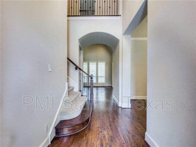 Building Photo - 7509 Rockyford Dr