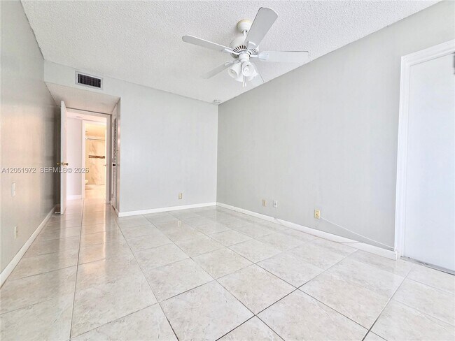 Building Photo - 4159 NW 90th Ave