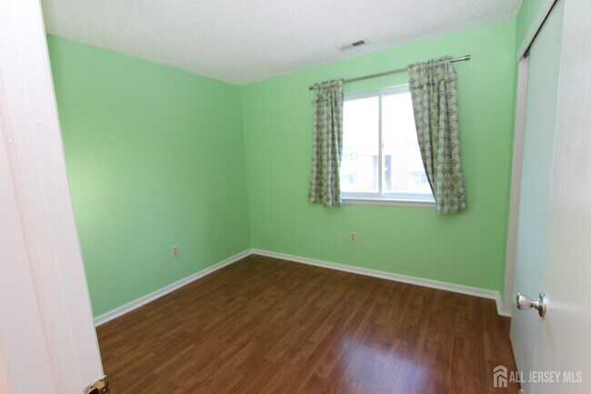 Building Photo - 7714 Tamarron Dr