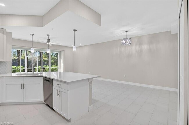 Building Photo - 286 Indies Dr E