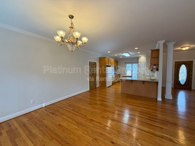 Building Photo - 3440 Alexander Cir