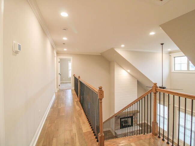 Building Photo - Beautiful two story home at Whispering Pines!