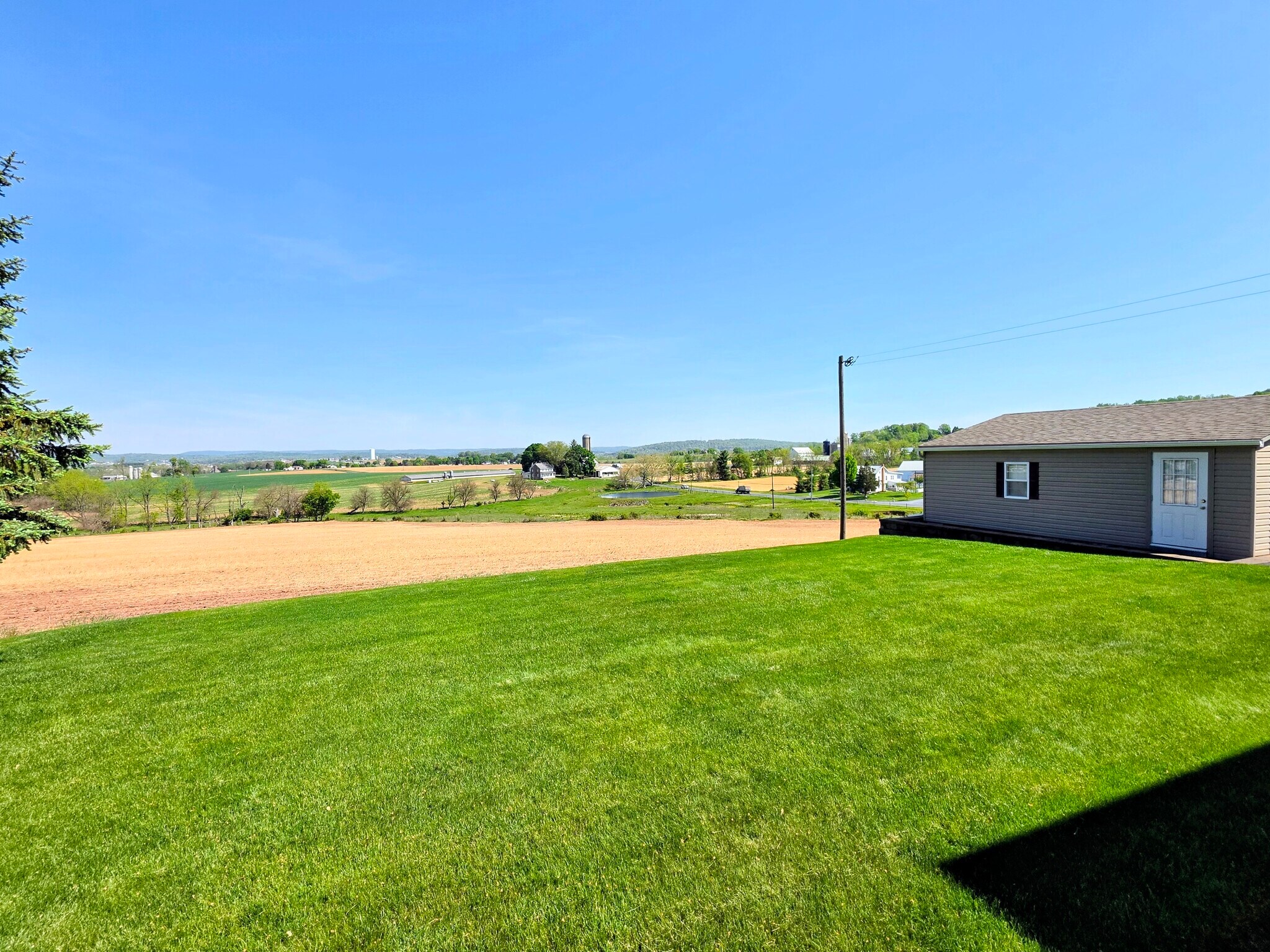 Building Photo - 154 Valley View Dr