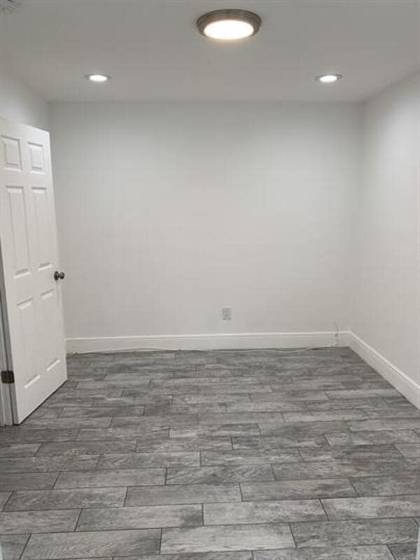 Building Photo - 4908 W Ingraham St