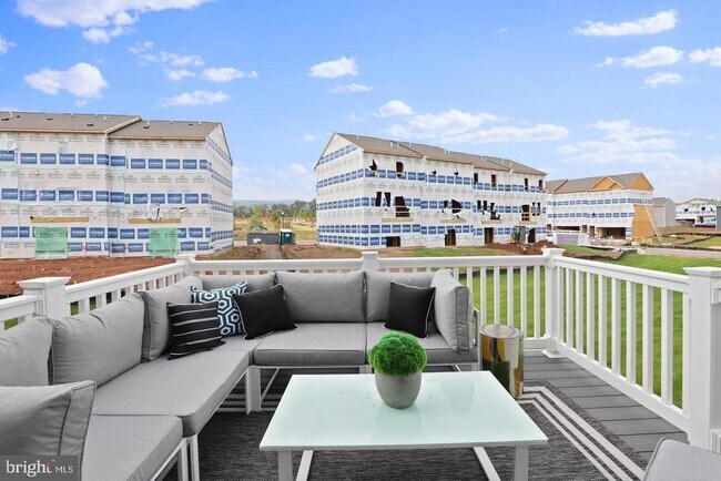 Building Photo - 1995 Fauna Dr