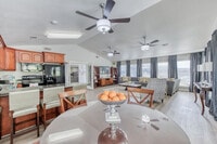 Building Photo - Cottonwood Grove