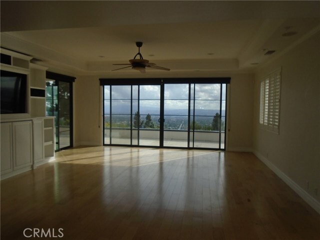 Building Photo - 790 Vía Santa Catarina