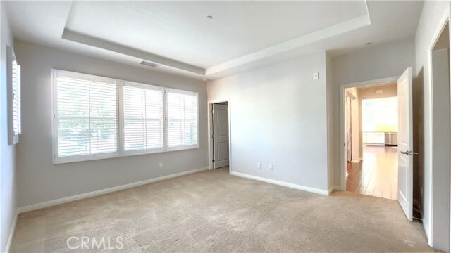 Building Photo - 22 Ovation