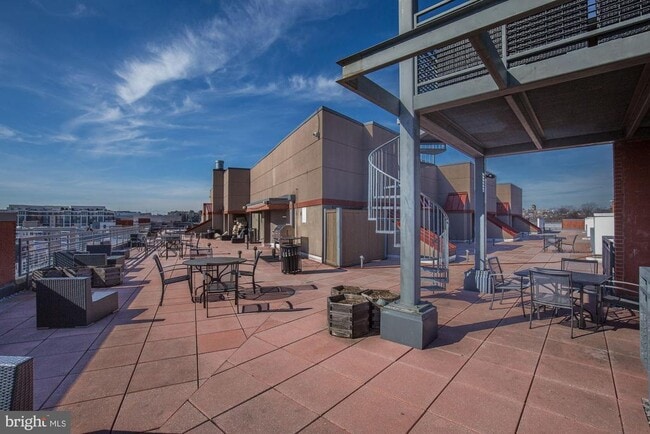 Building Photo - 2120 Vermont Ave NW