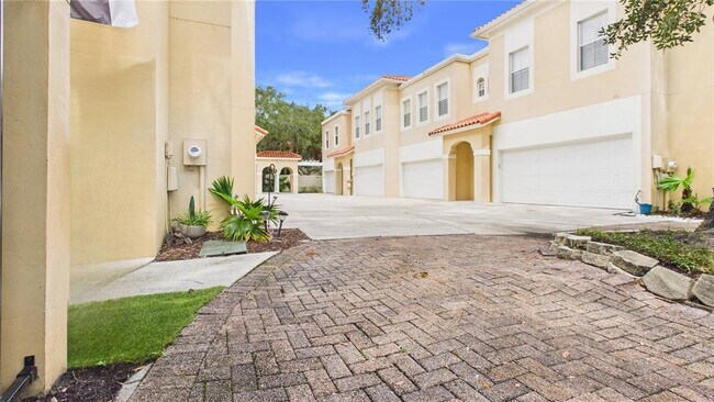 Building Photo - 505 S Tampania Ave