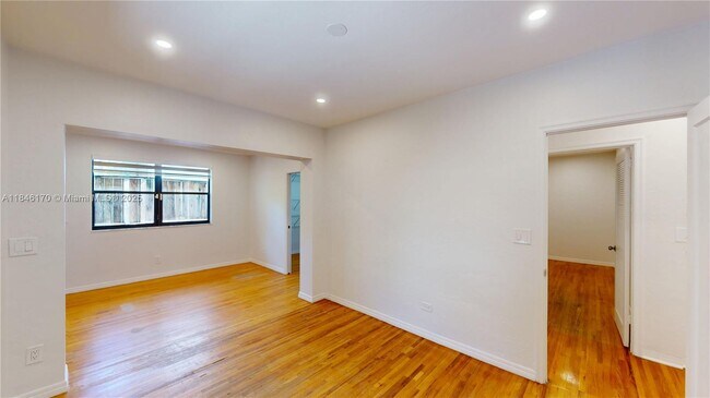 Building Photo - 2490 Trapp Ave