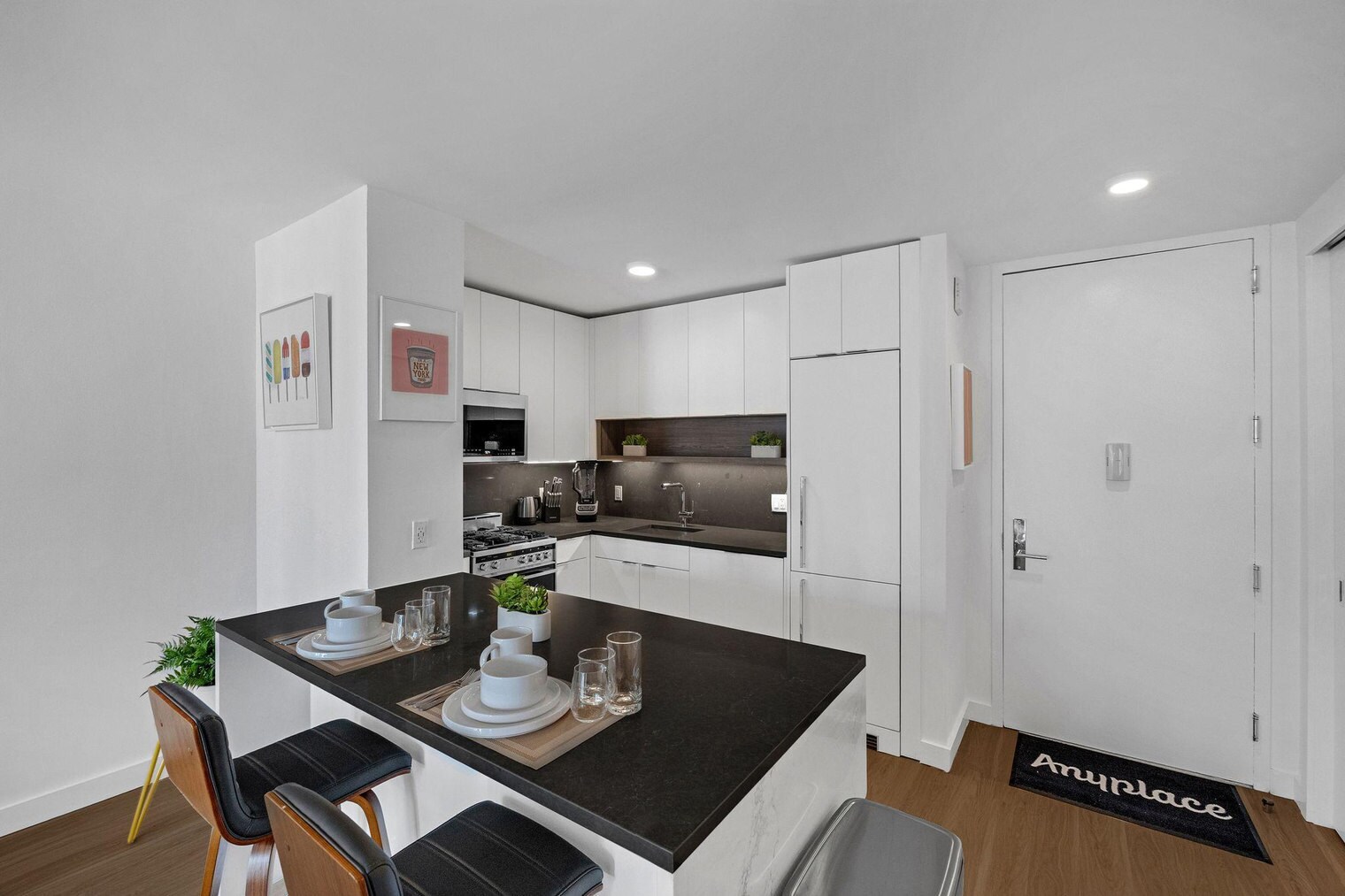 Building Photo - 64B W 37th St