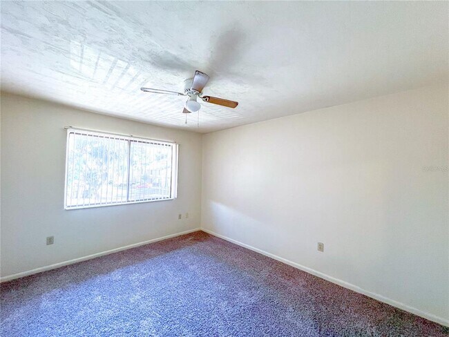 Building Photo - 2300 SW 43rd St
