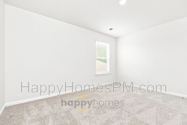 Building Photo - 644 Ladywood Dr