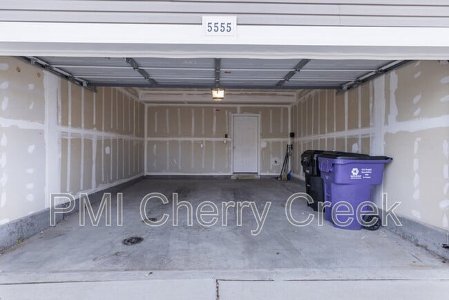 Building Photo - 5555 Kirk St