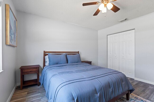 Building Photo - Ready to move in!