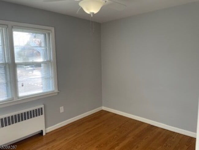 Building Photo - 429 Colwell Ct