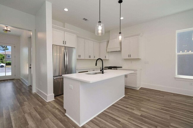 Building Photo - 278 Calusa Blvd
