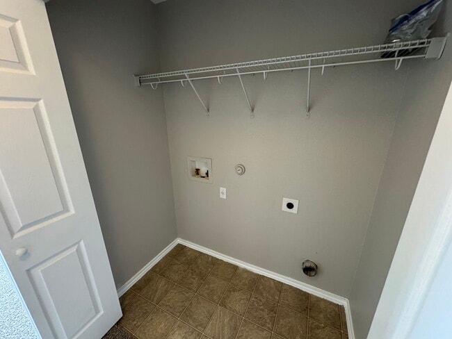 Building Photo - 6733 Plains Crest Dr