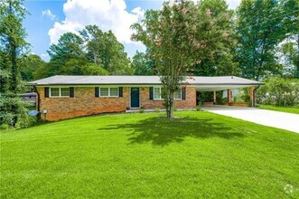 Building Photo - 3266 Guynelle Dr NE